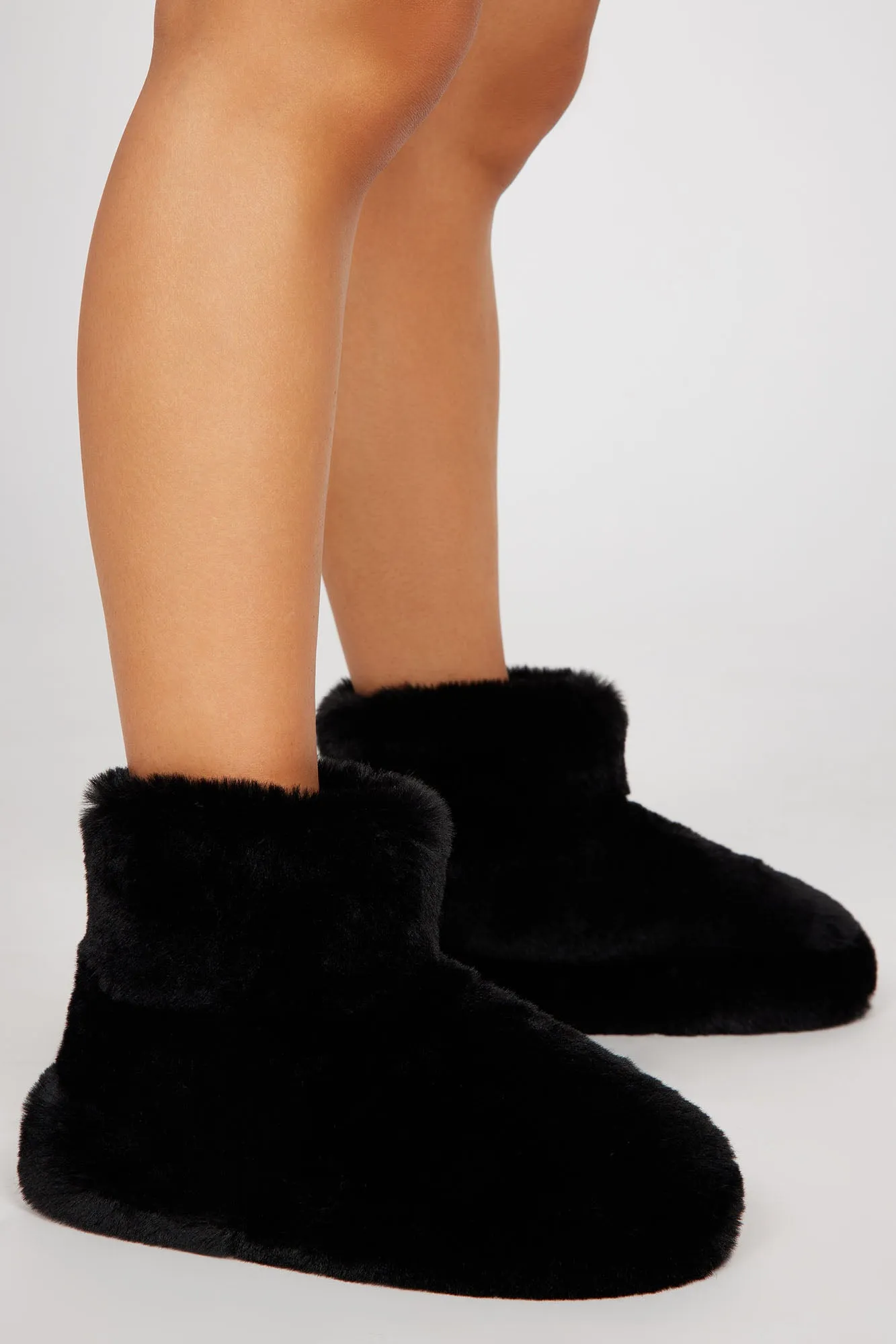 A Cozy Night Booties - Black