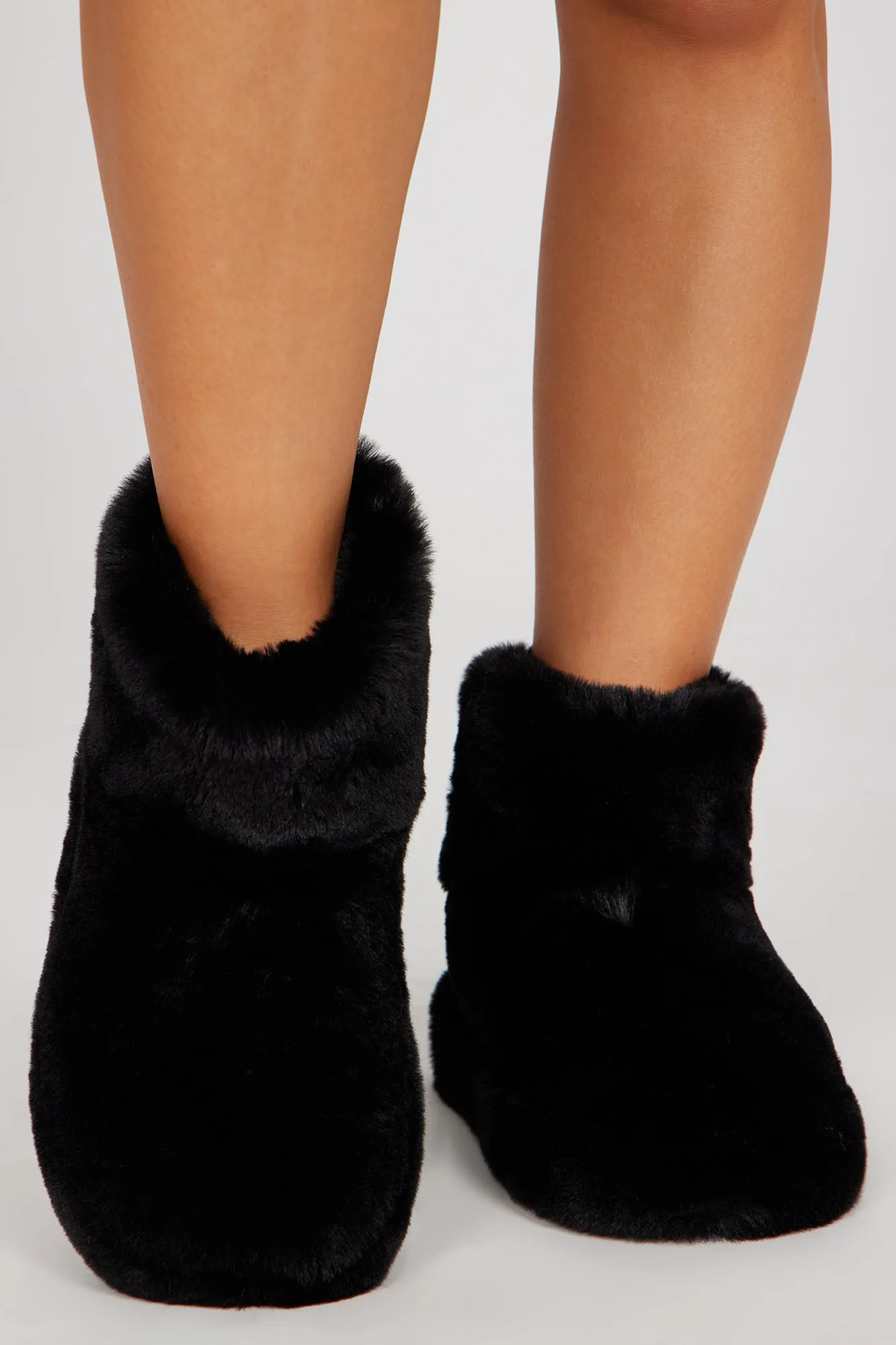 A Cozy Night Booties - Black