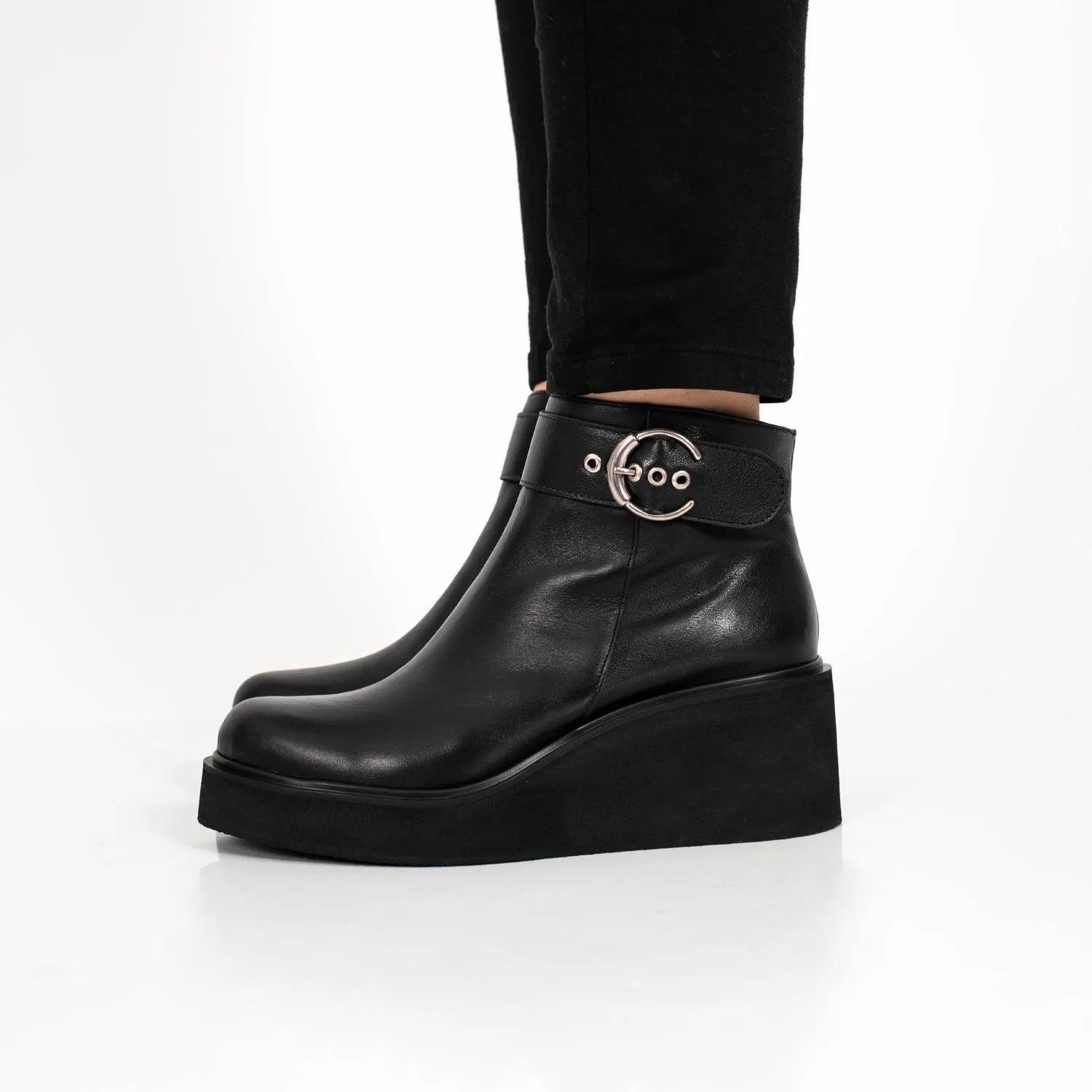 BOTA FARMER NEGRA