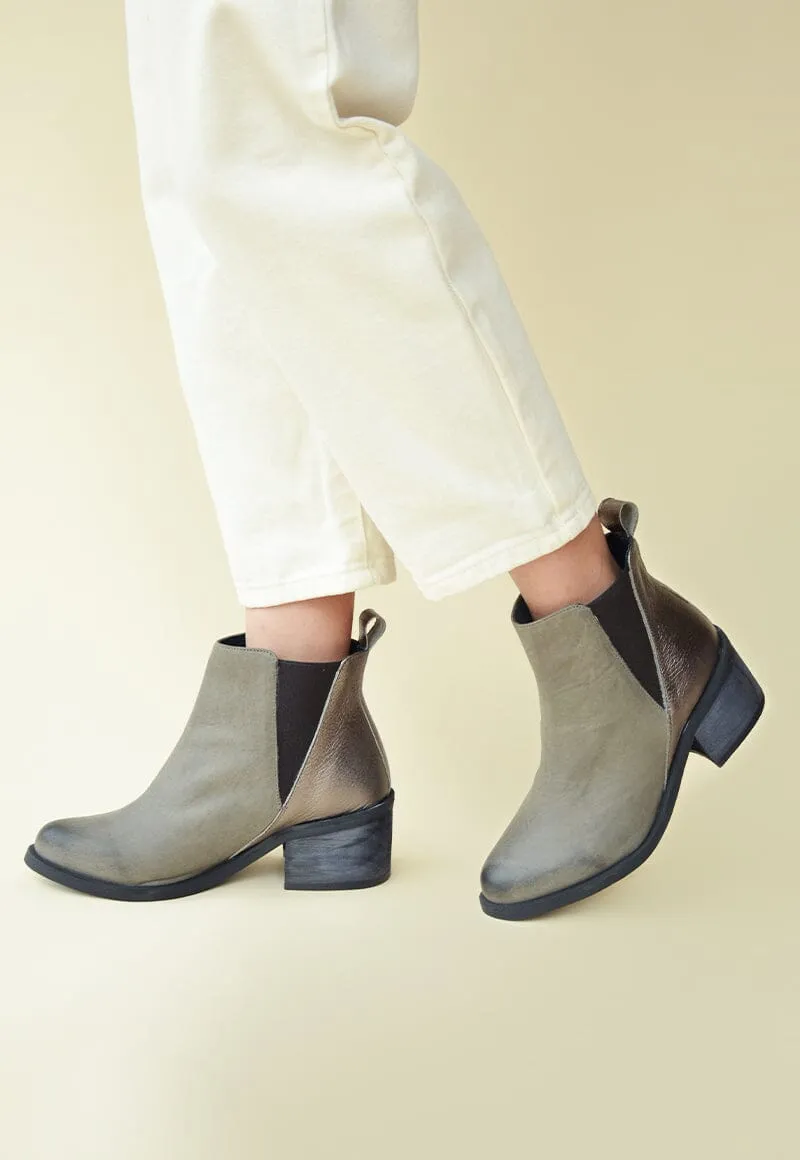 Womens Botin Suiriri in Gray with Enhanced Features