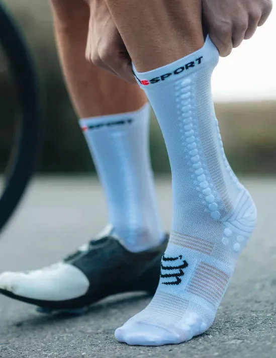 Compressport | Pro Racing Socks V4 | Bike | White / Black