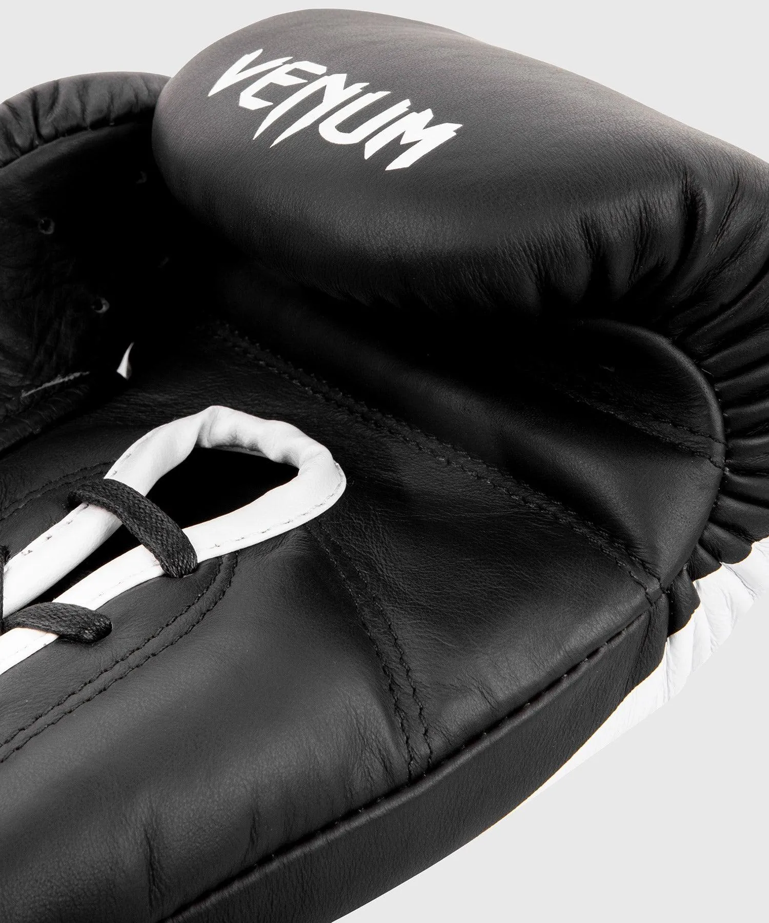 Guantes de Boxeo profesional Venum Giant 2.0  – cordones - Negro/Blanco