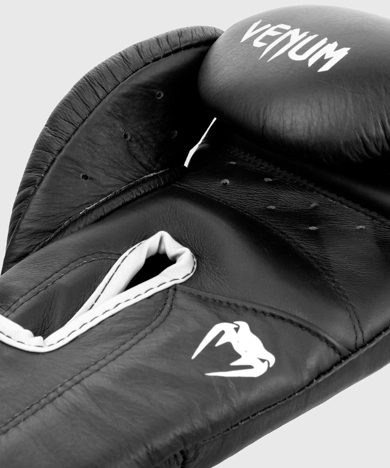 Guantes de Boxeo profesional Venum Giant 2.0  – Velcro - Negro/Blanco