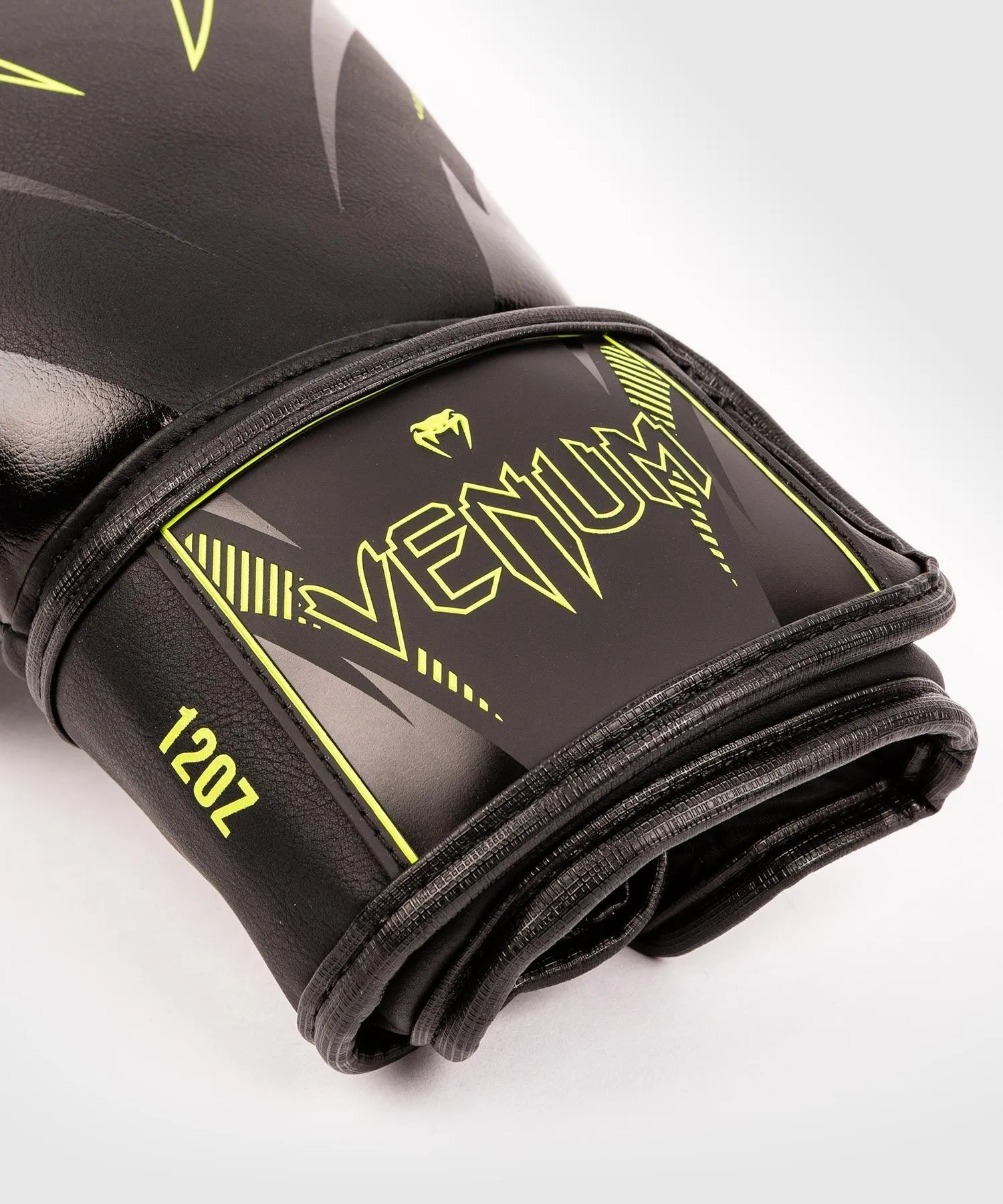 Guantes de Boxeo Venum Impact - Negro/Amarillo Fluo