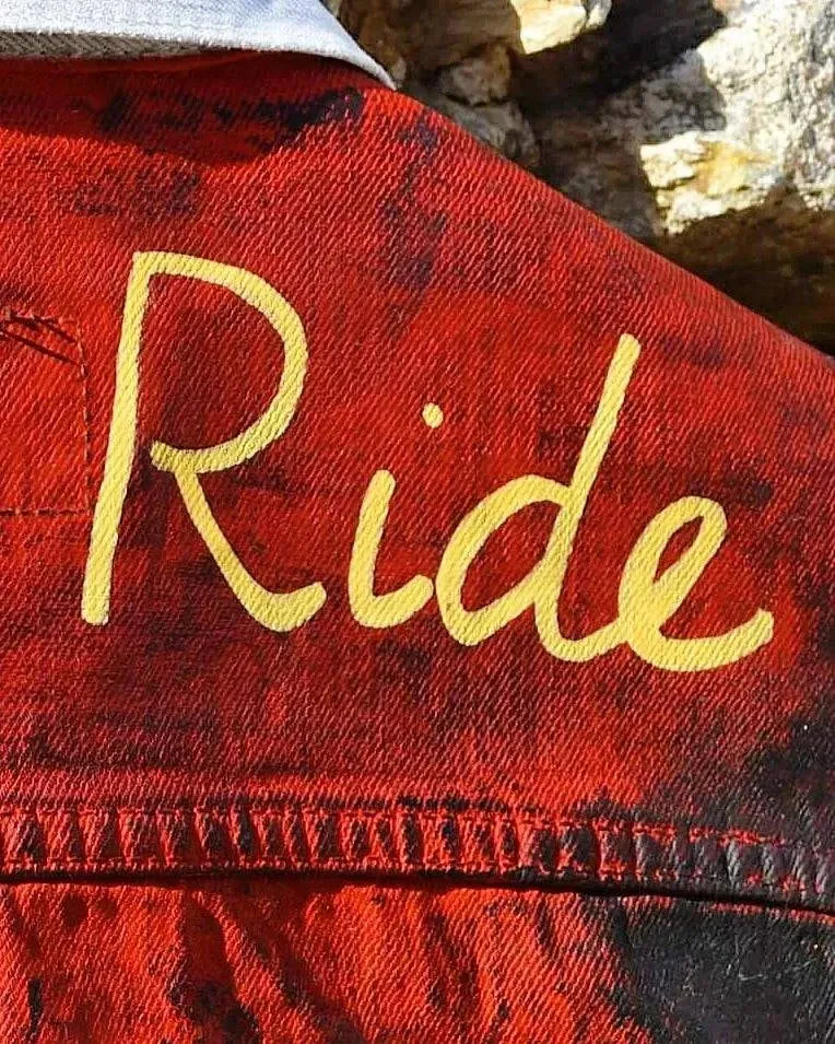 "ENDLESS RIDE" Handpainted Levi's Jacket/ veste peinte à la main