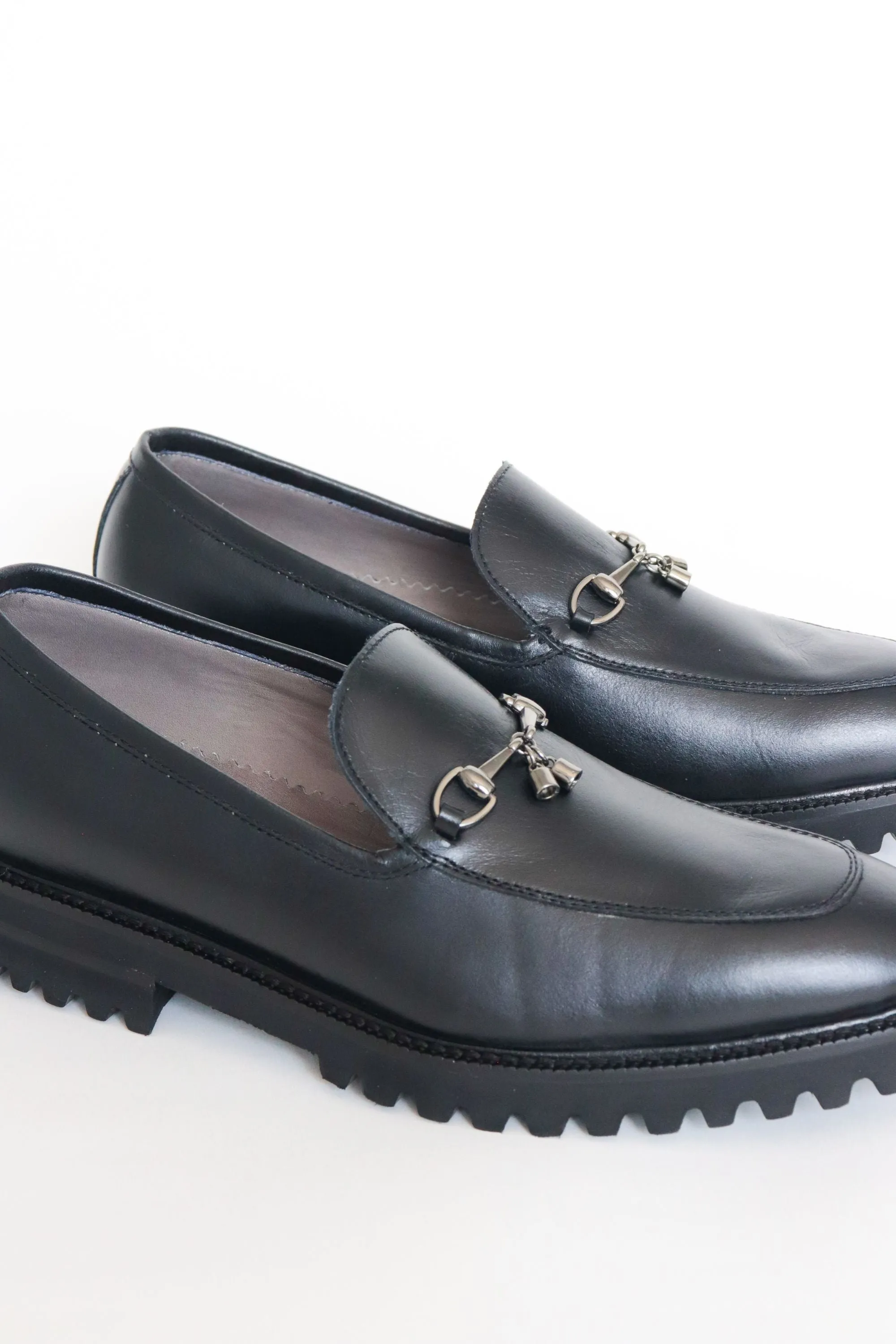 ZAPATO LOAFER EDWARD PARAHOMBRE EN CUERO NEGRO / REF: LUZ 2343